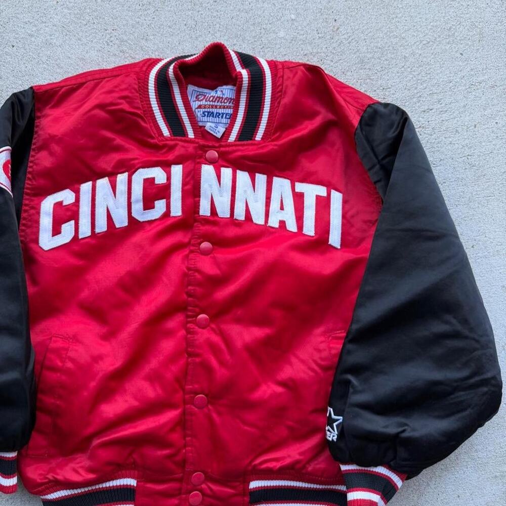 Vintage youth 90s starter cincinnati reds jacket small